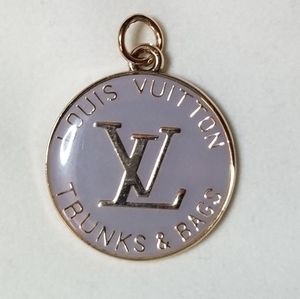 GREY/LAVENDER TRUNKS AND BAGS CHARM